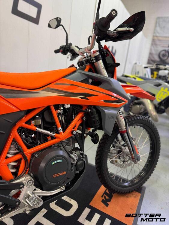 KTM 690 Enduro R (2022 - 24) (4)