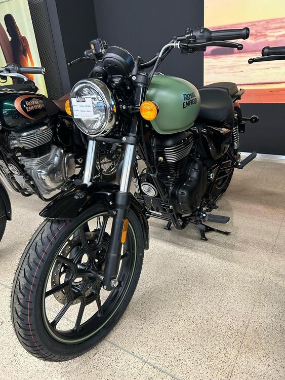 Royal Enfield Meteor 350 Fireball (2021 - 25)