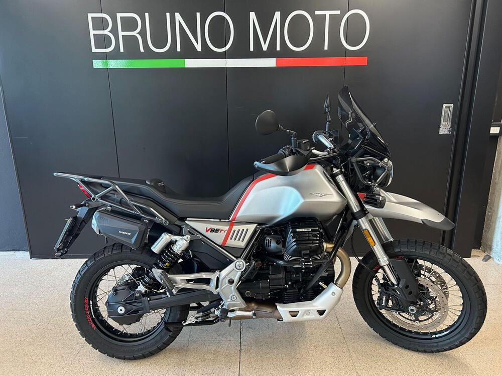 Moto Guzzi V85 TT (2021 - 23)