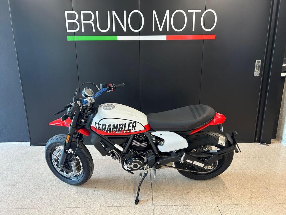 Ducati Scrambler 800 Urban Motard (2022) (2)