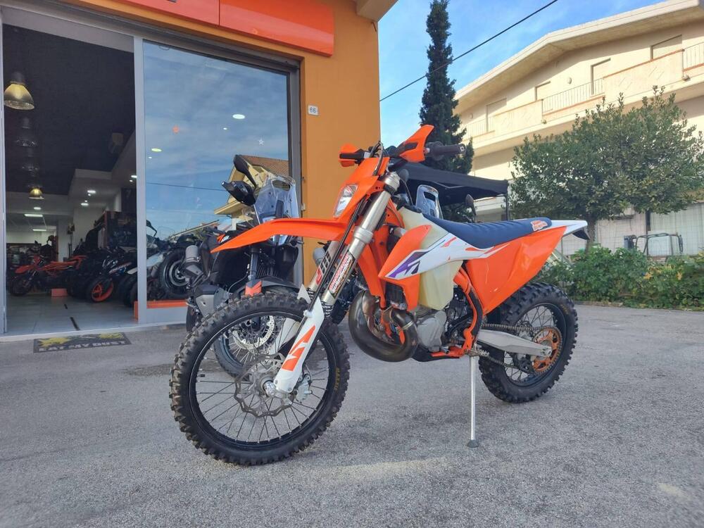 KTM 250 EXC TPI (2023) (2)