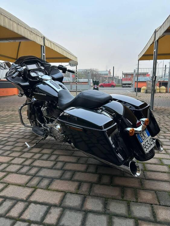 Harley-Davidson 107 Road Glide (2017) - FLTRX (4)