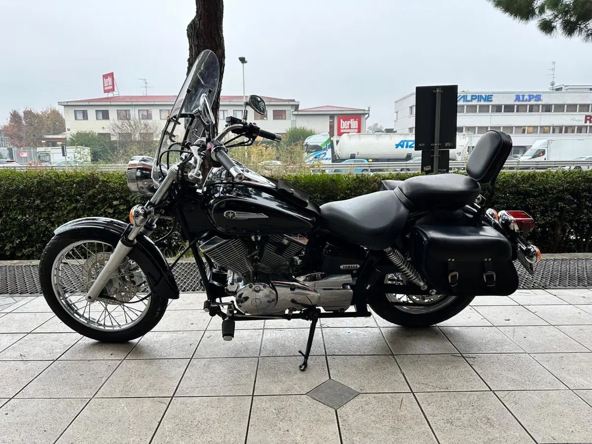 Yamaha XVS 250 Drag Star (2)