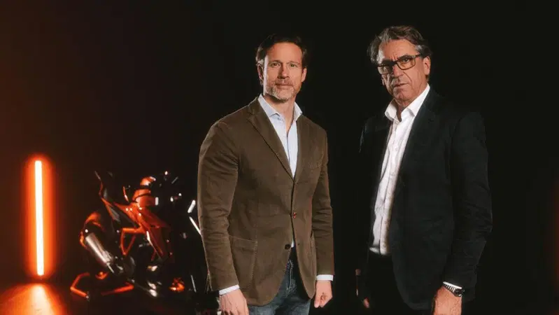"Torneremo pi&ugrave; forti": le parole di Pierer e Neumeister sul piano strategico di auto-controllo di KTM [VIDEO]