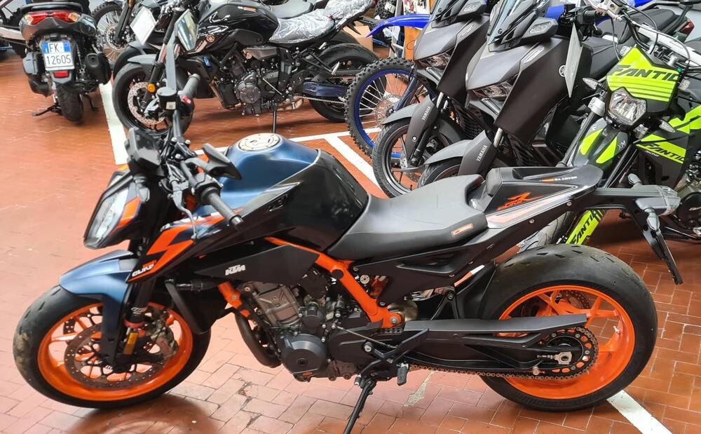 KTM 890 Duke R (2022 - 23) (2)