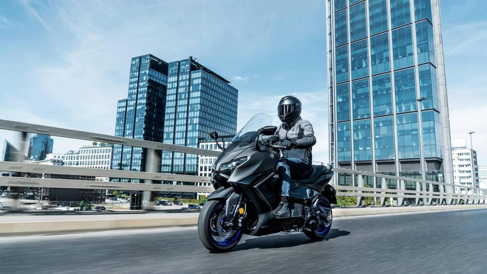 Yamaha T-Max 560 (2025) (2)