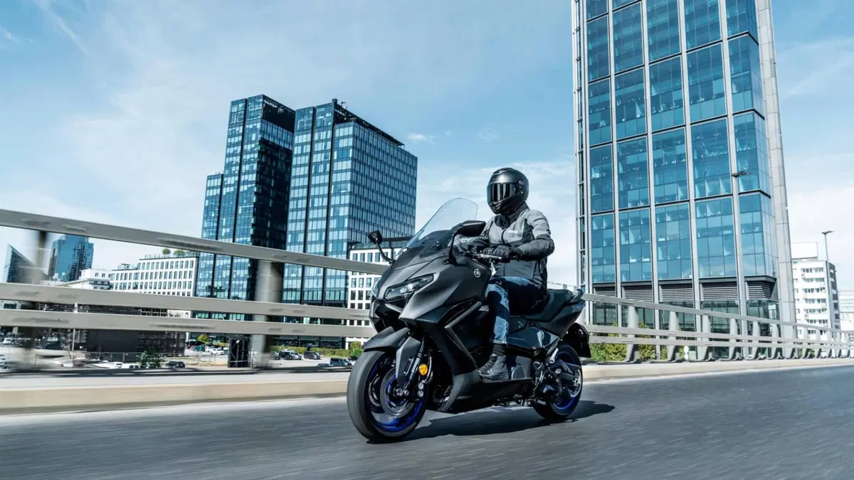 Yamaha T-Max 560 (2025 - 26) (2)
