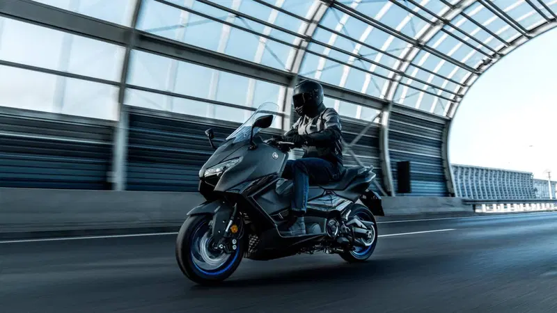 Yamaha T-Max 560 (2025 - 26) (7)