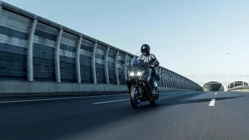 Yamaha T-Max 560 (2025 - 26) (14)