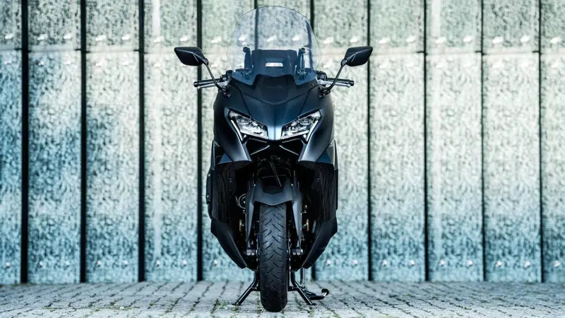 Yamaha T-Max 560 (2025 - 26) (16)