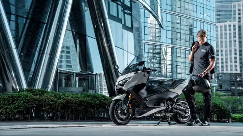 Yamaha T-Max 560 Tech Max (2025 - 26) (18)