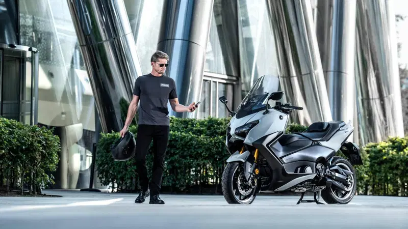 Yamaha T-Max 560 Tech Max (2025 - 26) (19)
