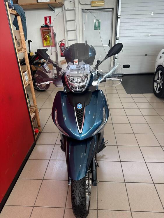 Piaggio Beverly 300 Hpe (2021)