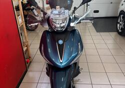 Piaggio Beverly 300 Hpe (2021) usata