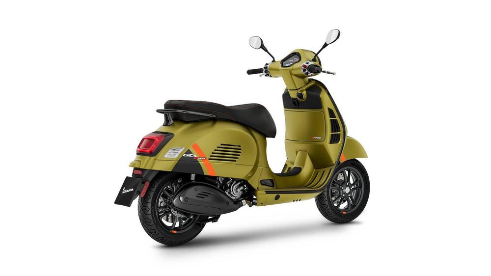 Vespa GTS 300 Super Sport (2023 - 24) (2)