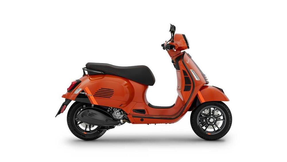 Vespa GTS 300 Super Sport (2023 - 24) (3)