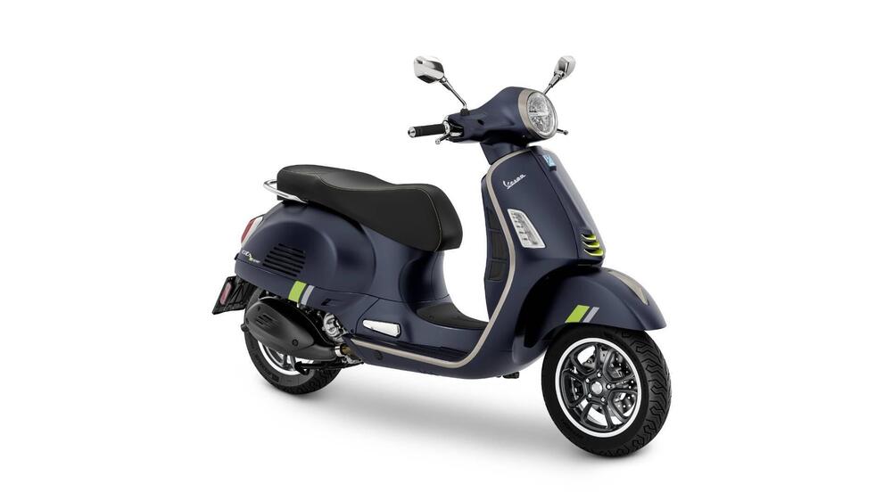 Vespa GTS 300 Super Tech (2023 - 24) (3)