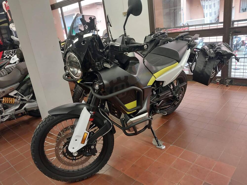 Husqvarna Norden 901 (2022 - 25) (3)