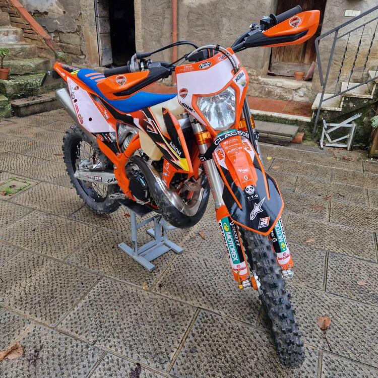 KTM 300 EXC TPI Six Days (2022) (4)