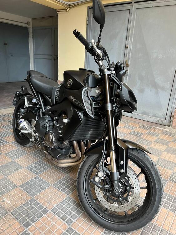 Yamaha MT-09 (2017 - 20) (3)