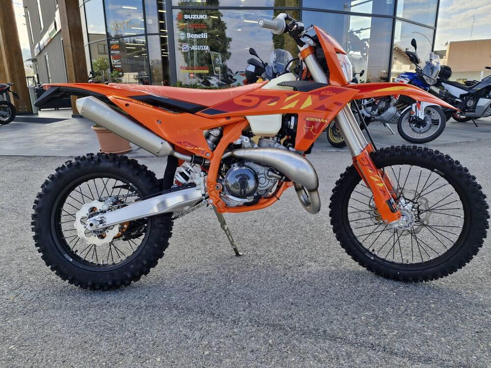 KTM 250 EXC Six Days (2025) (4)