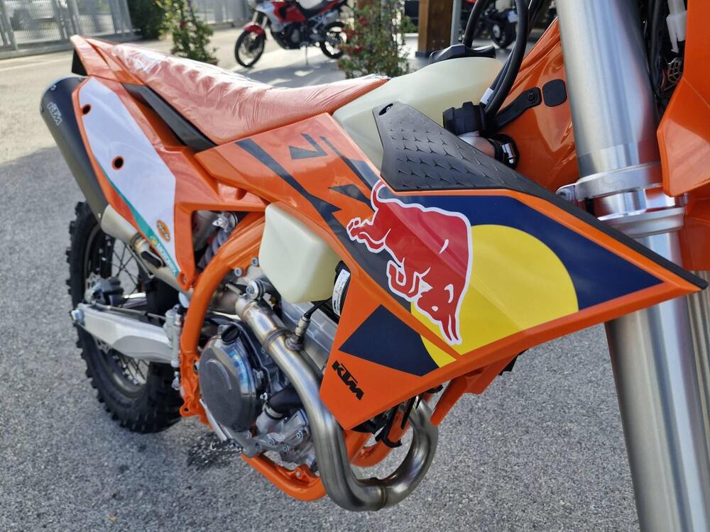 KTM 250 EXC-F Champion Edition (2025) (3)