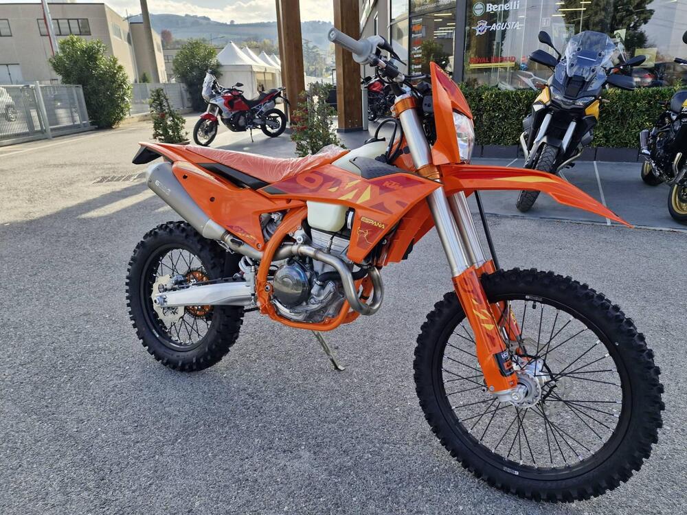 KTM 350 EXC-F Six Days (2025) (2)