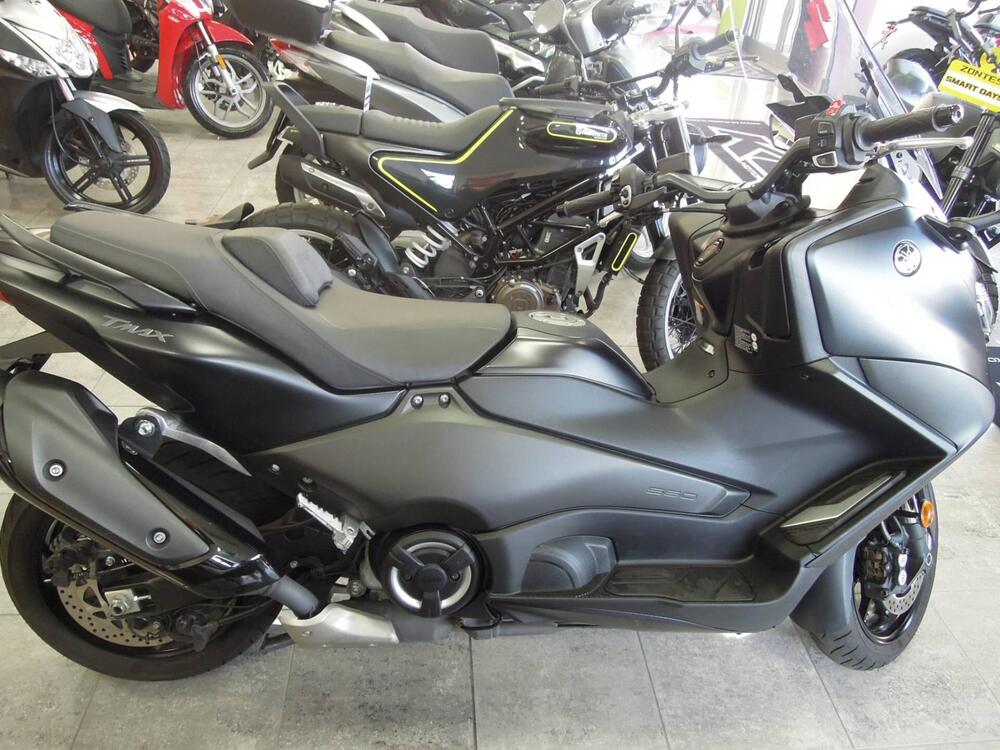 Yamaha T-Max 560 (2022 - 24)