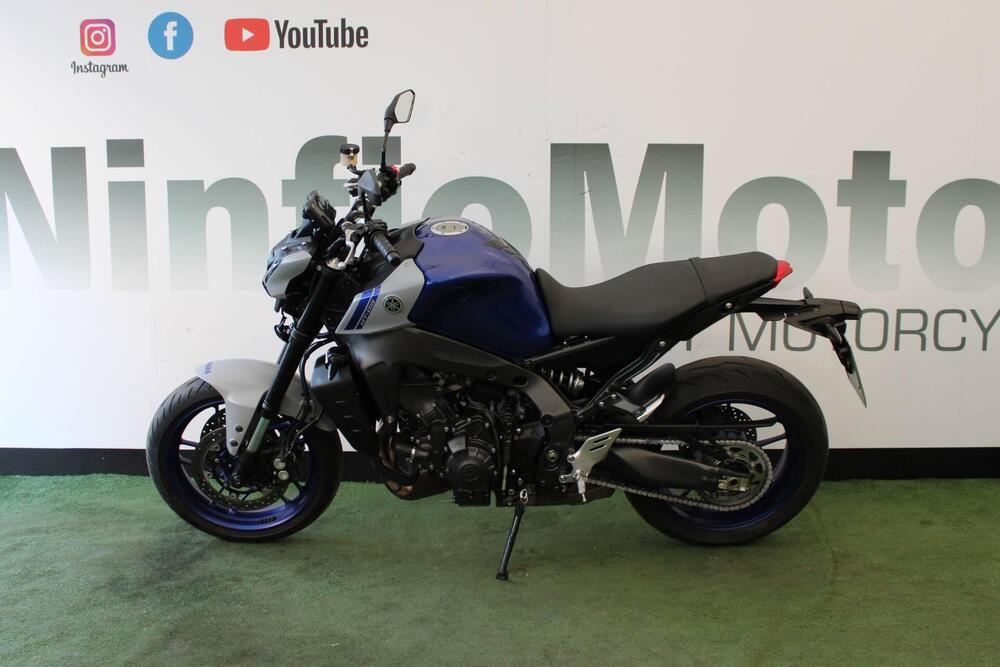 Yamaha MT-09 (2021 - 23) (4)