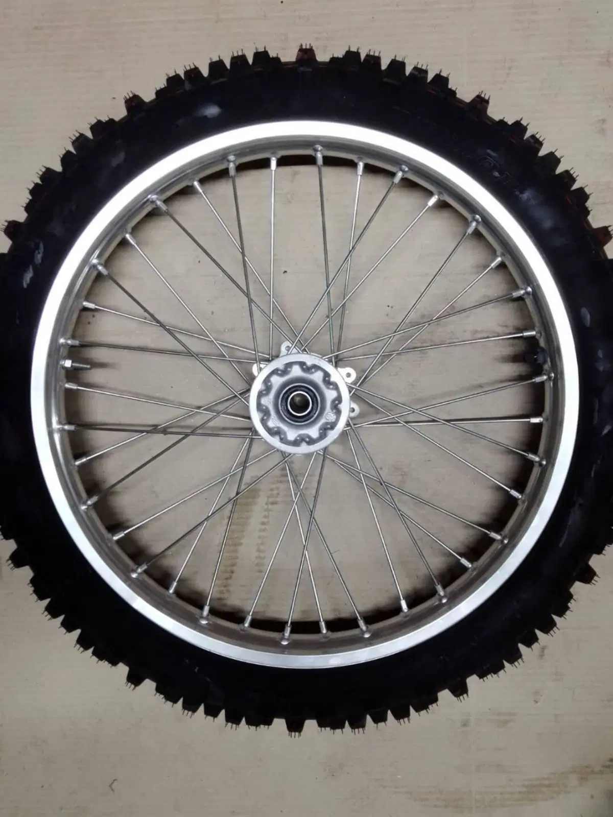 RUOTA ANTERIORE CON PNEUMATICO PER HONDA CRF 250 E (2)