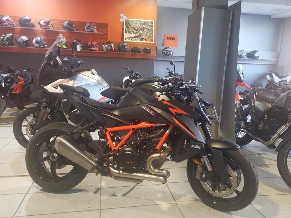 KTM 1390 Super Duke R EVO (2024) (2)