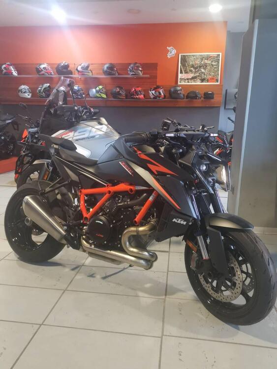 KTM 1390 Super Duke R EVO (2024) (3)