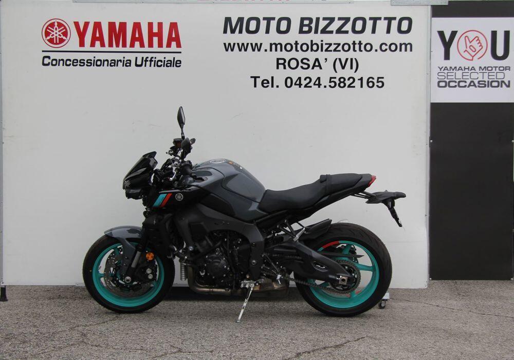 Yamaha MT-10 (2022 - 25) (3)