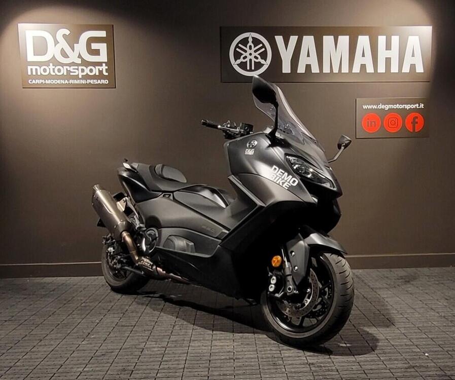 Yamaha T-Max 560 (2022 - 24) (4)