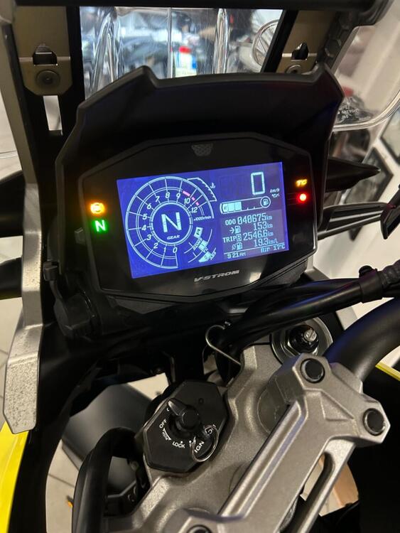 Suzuki V-Strom 1050 (2020 - 21) (3)