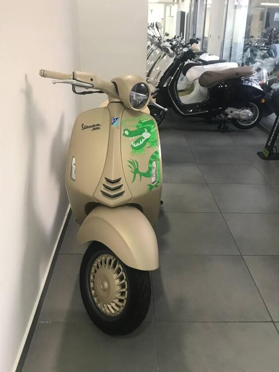 Vespa Vespa 946 Dragon 125 (2024) (2)