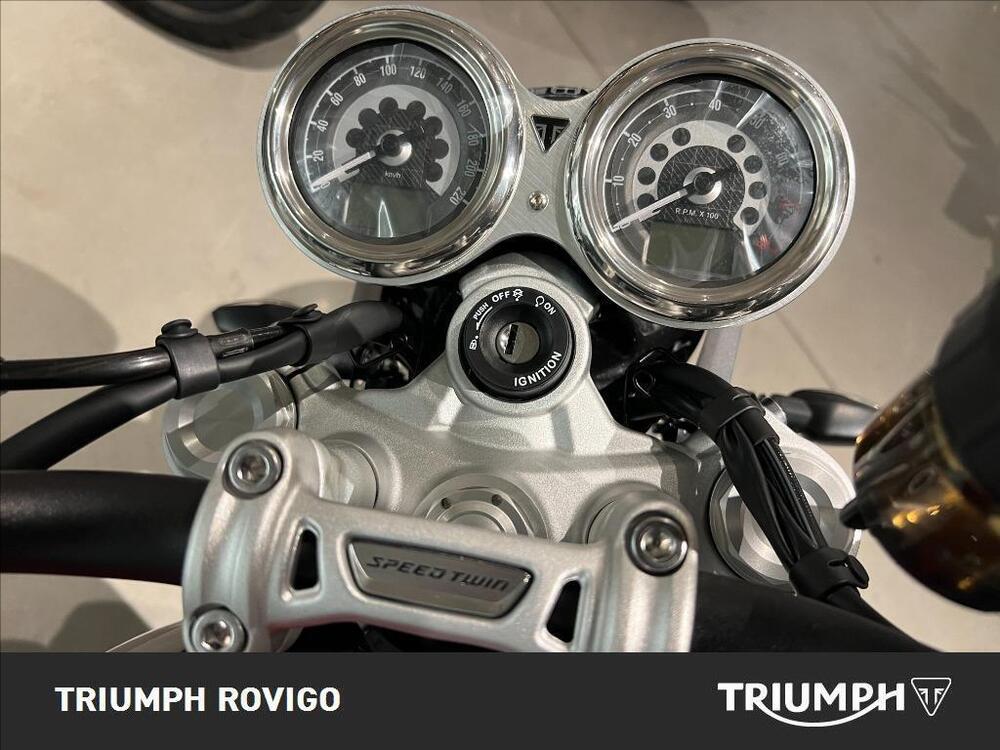 Triumph Speed Twin 1200 (2021 - 24) (5)