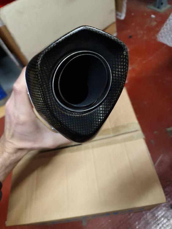 Scarico Akrapovic Bmw R Nine t (5)