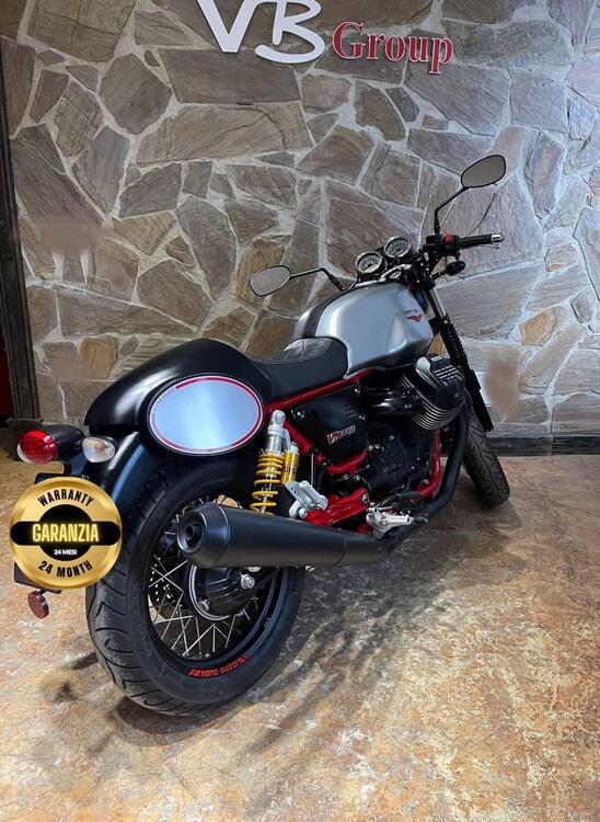 Moto Guzzi V7 III Racer (2017 - 20) (4)