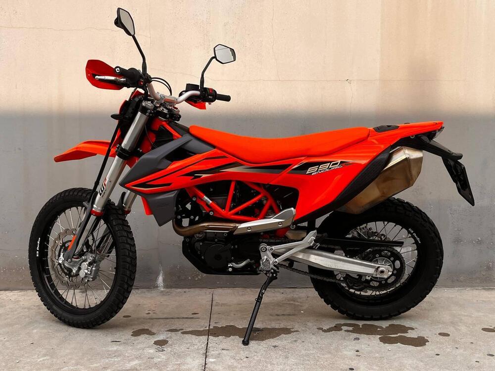 KTM 690 Enduro R (2022 - 24) (3)