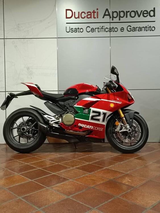 Ducati Panigale V2 Bayliss 1st Championship 20th Anniversary (2021 - 24) (3)