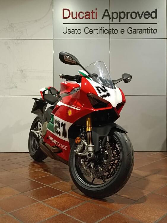 Ducati Panigale V2 Bayliss 1st Championship 20th Anniversary (2021 - 24) (2)