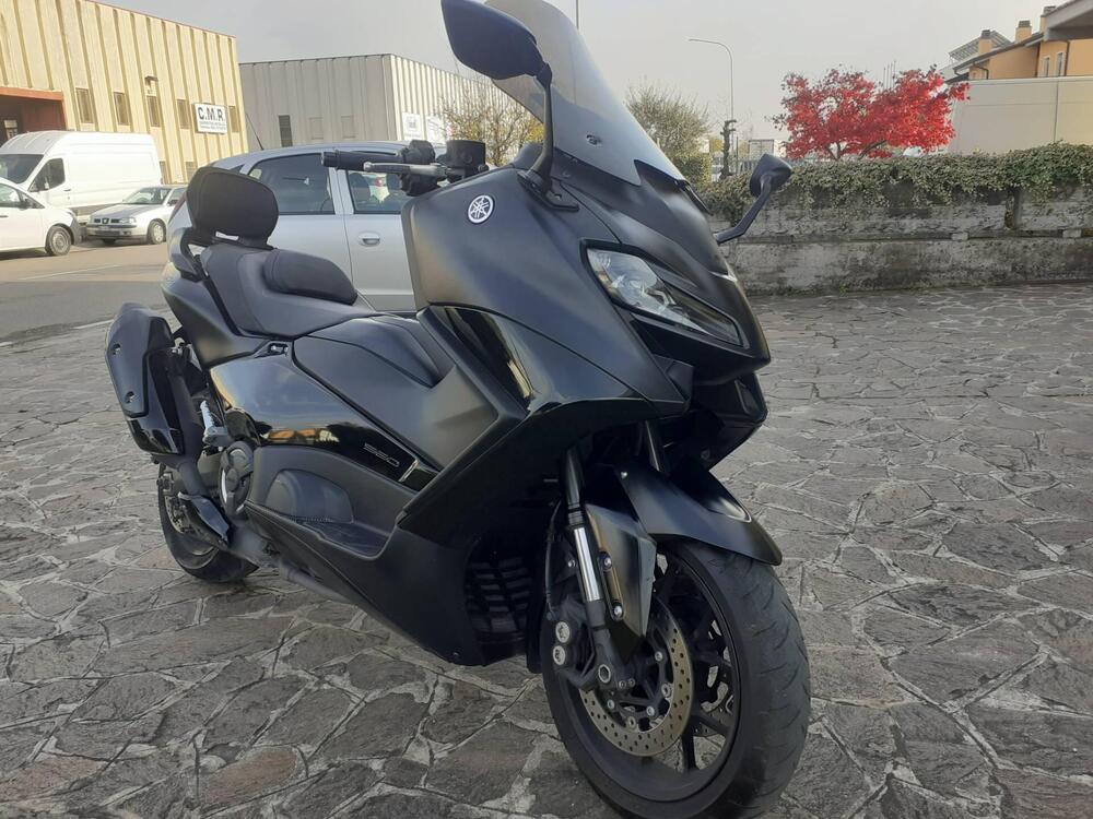 Yamaha T-Max 560 (2022 - 24) (2)