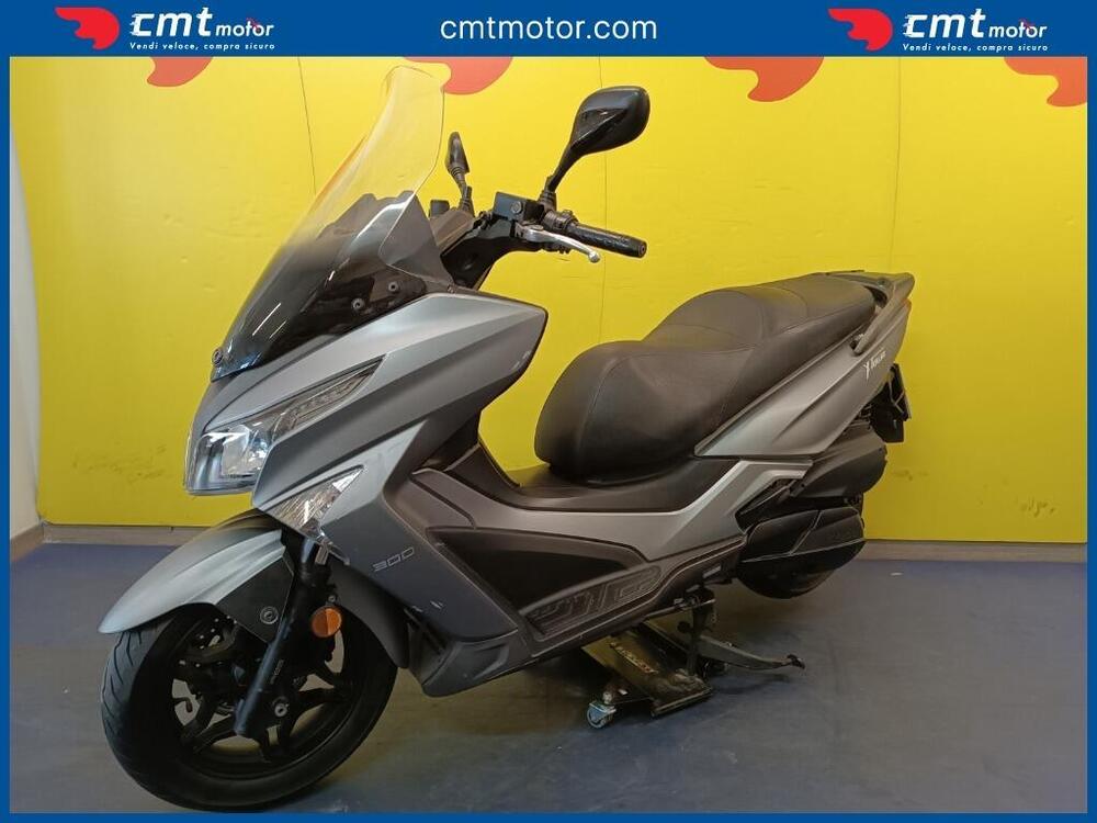 Kymco X-Town 300i ABS (2016 - 20) (2)