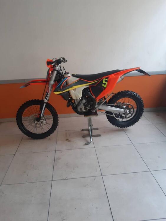 KTM 250 EXC-F (2018) (4)