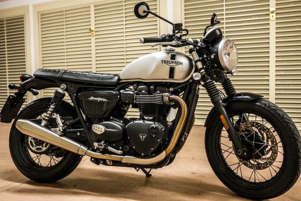 Triumph Street Twin 900 (2017 - 18) (2)