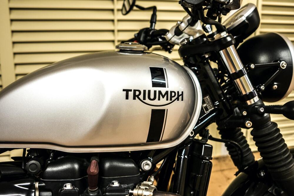 Triumph Street Twin 900 (2017 - 18) (3)