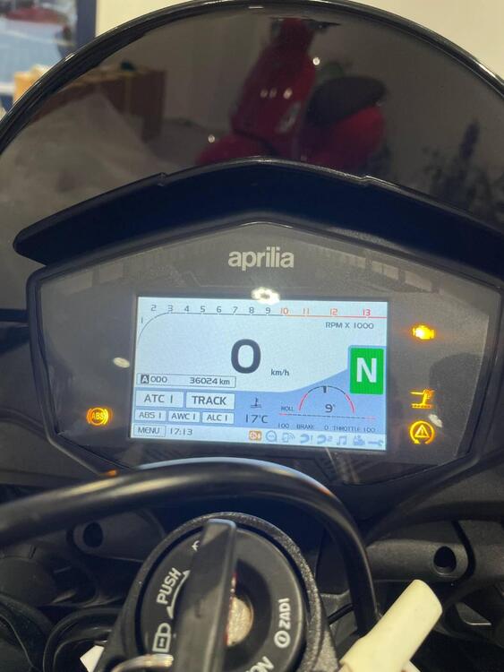 Aprilia Tuono 1100 V4 RR (2017 - 18) (4)