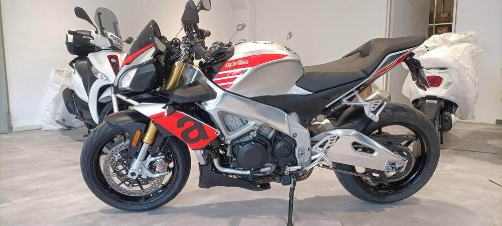 Aprilia Tuono 1100 V4 RR (2017 - 18) (2)