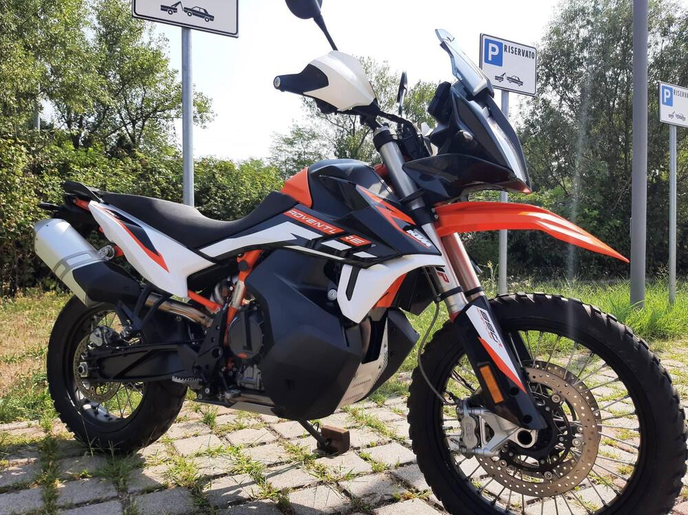 KTM 890 Adventure R (2022) (3)